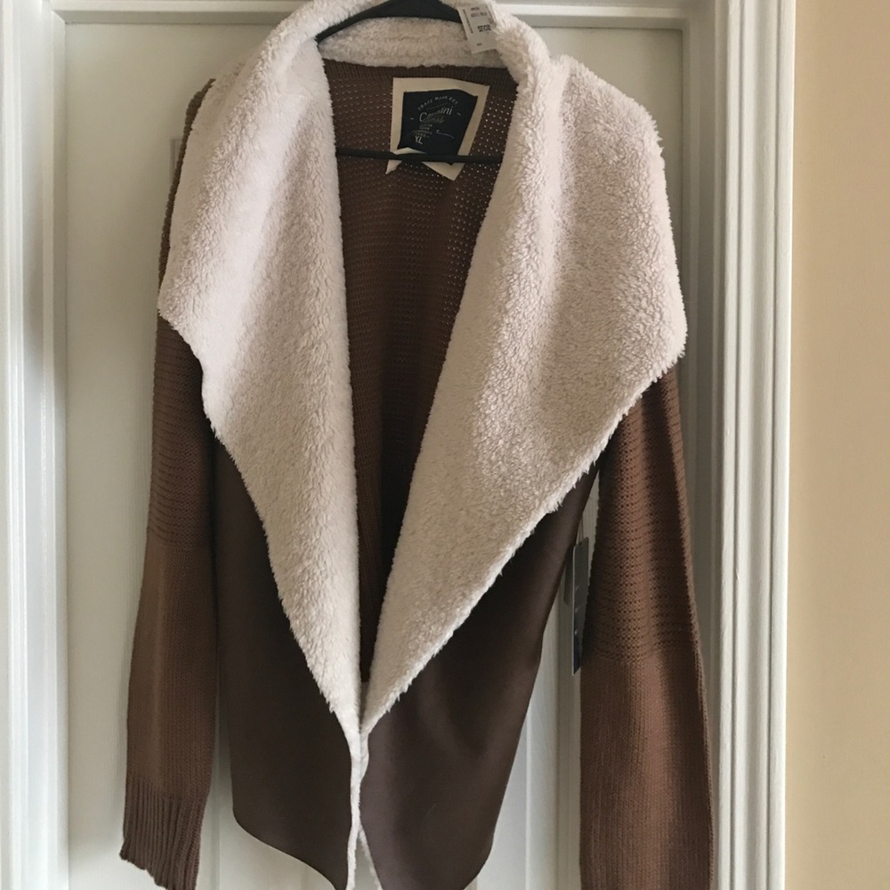 NEW WITH TAGS Cavalini faux fur sweater!